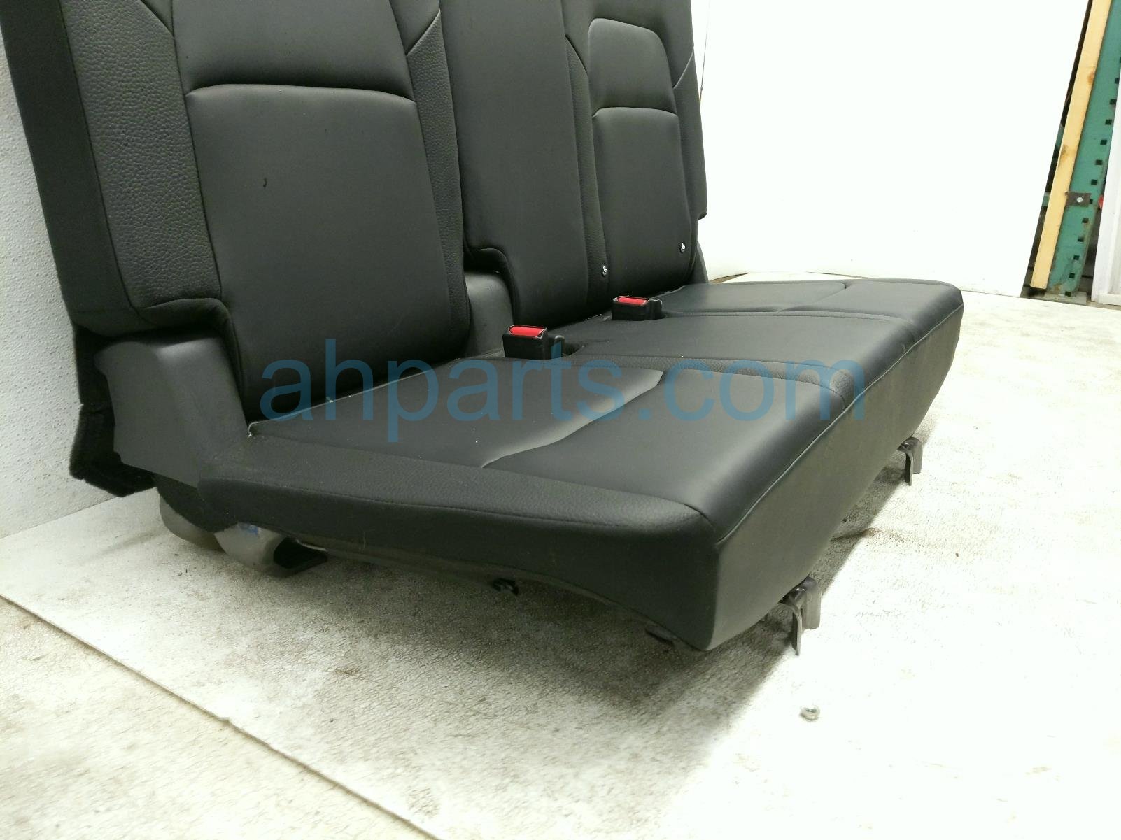 2023 Nissan Pathfinder Rear / Back (3rd Row) 3rd Row Seat Assy Black Leather 89320 6TA1A Replacement 2023 Nissan Pathfinder Rear / Back (3rd Row) 3rd Row Seat Assy Black Leather 89320 6TA1A Replacement thumbnail
