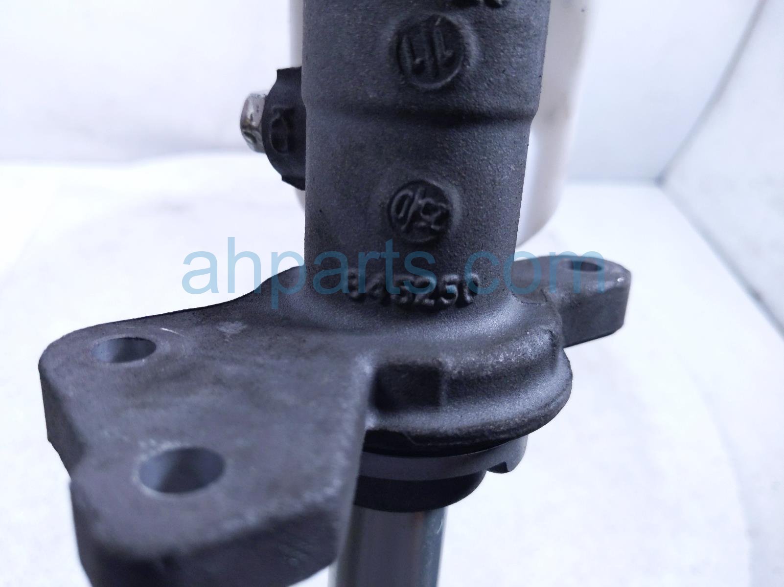 2025 Subaru Crosstrek Brake Master Cylinder W/reservoir 26449SL040 Replacement 2025 Subaru Crosstrek Brake Master Cylinder W/reservoir 26449SL040 Replacement thumbnail