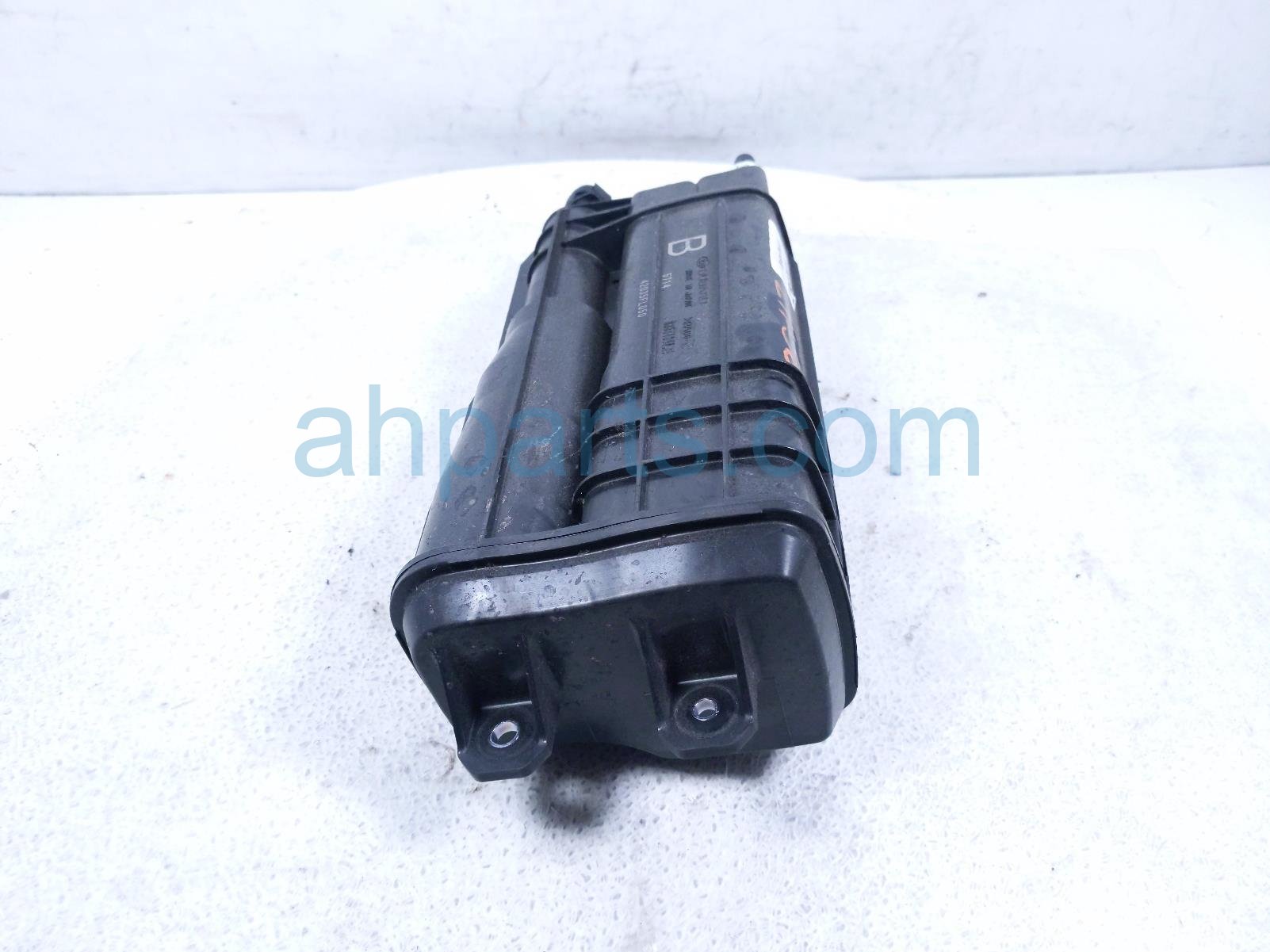 2025 Subaru Crosstrek Fuel Vapor Charcoal Canister 2.0t 42035FL050 Replacement 2025 Subaru Crosstrek Fuel Vapor Charcoal Canister 2.0t 42035FL050 Replacement thumbnail