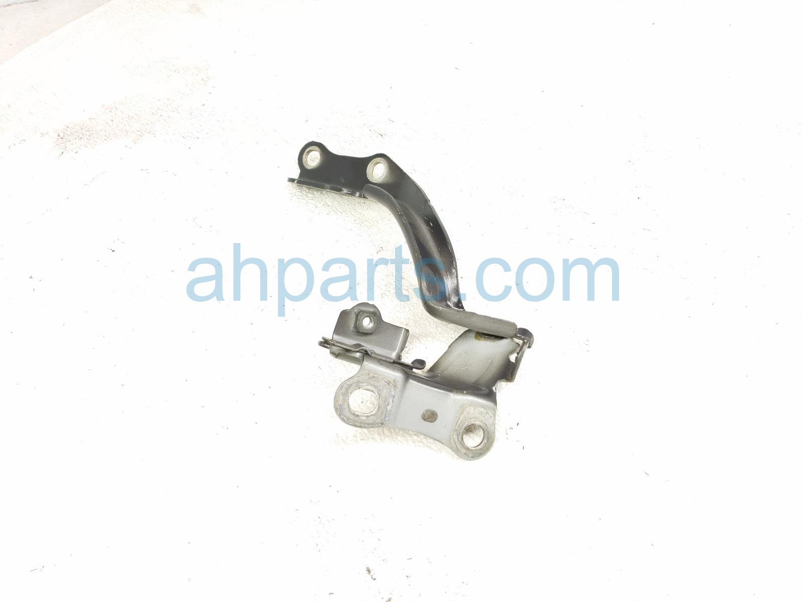 2026 Toyota Camry Passenger Hood Hinge Black 53410 AQ020 Replacement 2026 Toyota Camry Passenger Hood Hinge Black 53410 AQ020 Replacement thumbnail