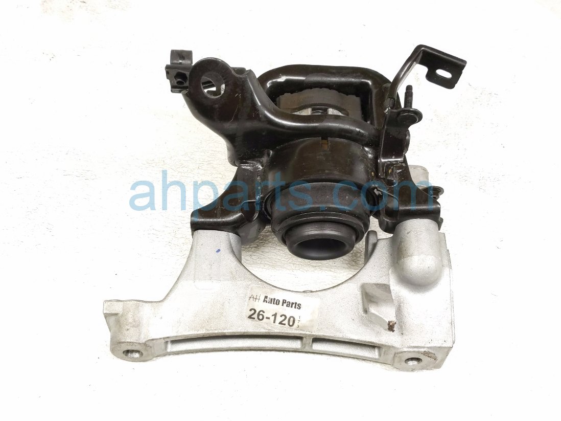 Toyota RH ENGINE MOUNT - 2.5L FWD