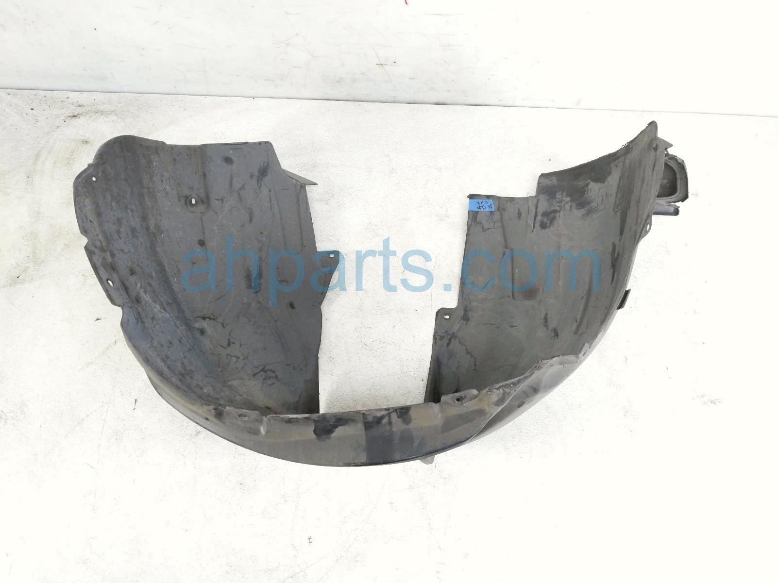 2022 Volkswagen Taos Front Driver Inner Fender Liner 2GJ 805 911 E Replacement 2022 Volkswagen Taos Front Driver Inner Fender Liner 2GJ 805 911 E Replacement thumbnail