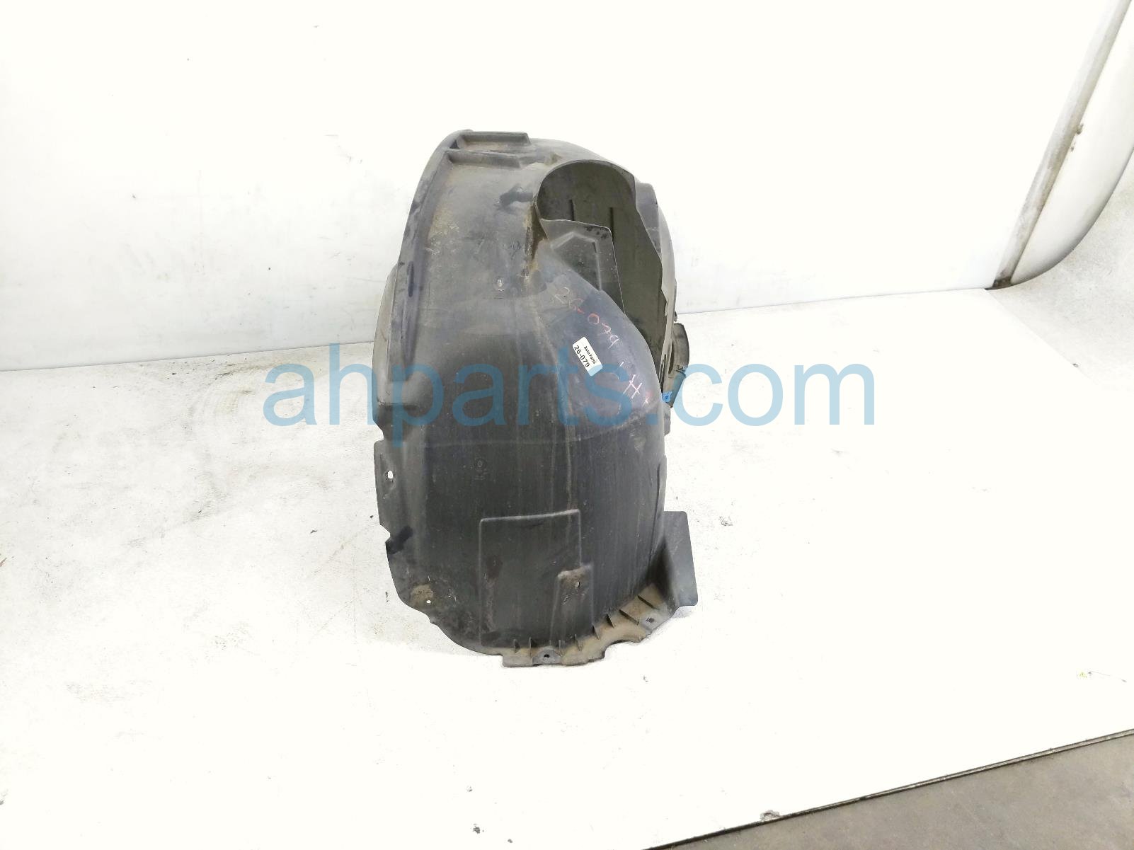 2022 Volkswagen Taos Front Driver Inner Fender Liner 2GJ 805 911 E Replacement 2022 Volkswagen Taos Front Driver Inner Fender Liner 2GJ 805 911 E Replacement thumbnail