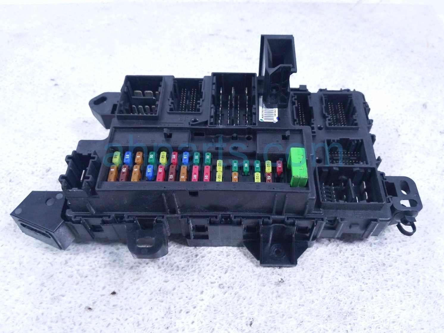 $100 Ford CABIN FUSE BOX - 2.7L 4X2