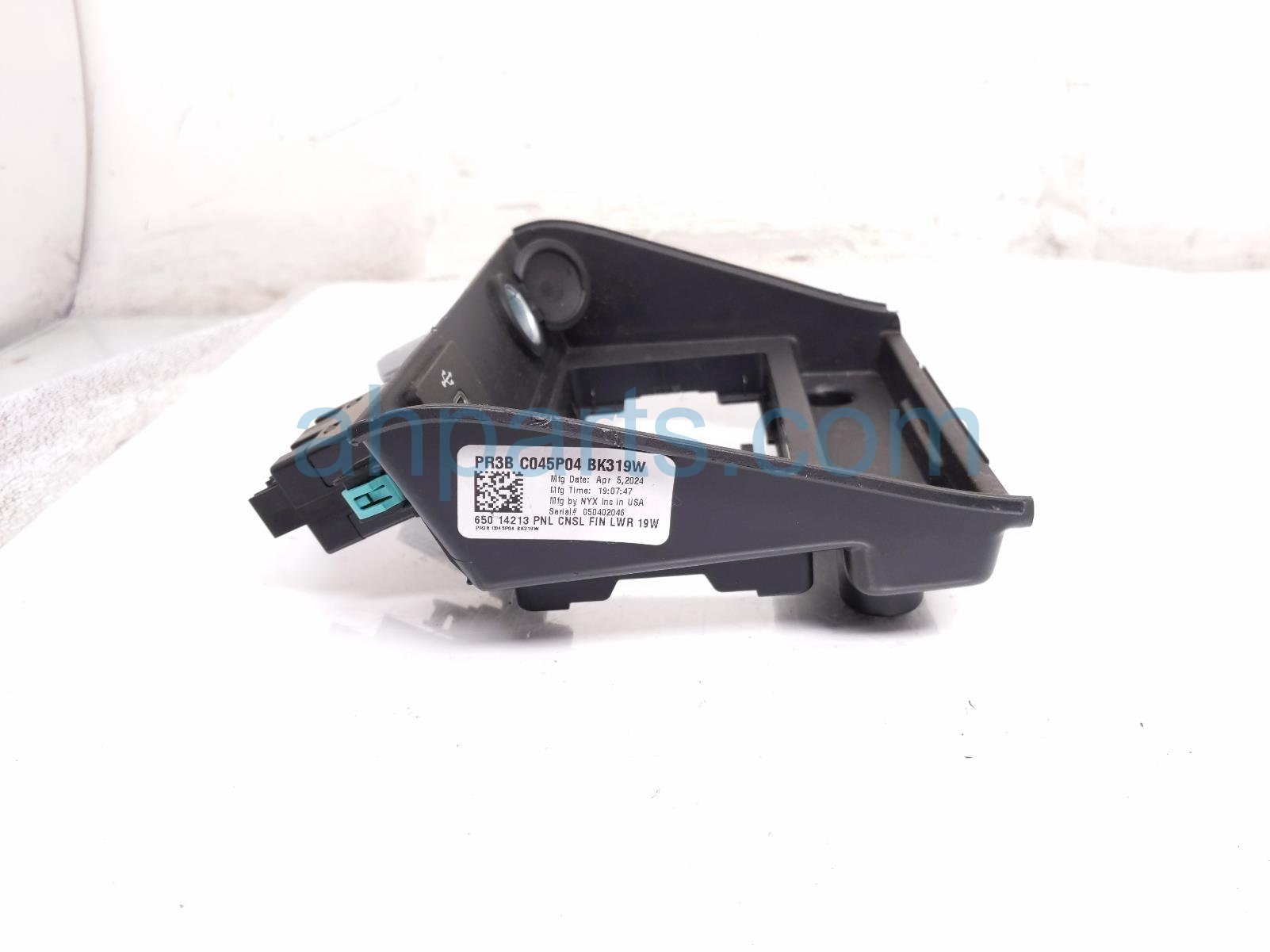 2024 Ford Mustang Center Console Lower Trim W/usb blk PR3B C045P04 BK319W Replacement 2024 Ford Mustang Center Console Lower Trim W/usb blk PR3B C045P04 BK319W Replacement thumbnail