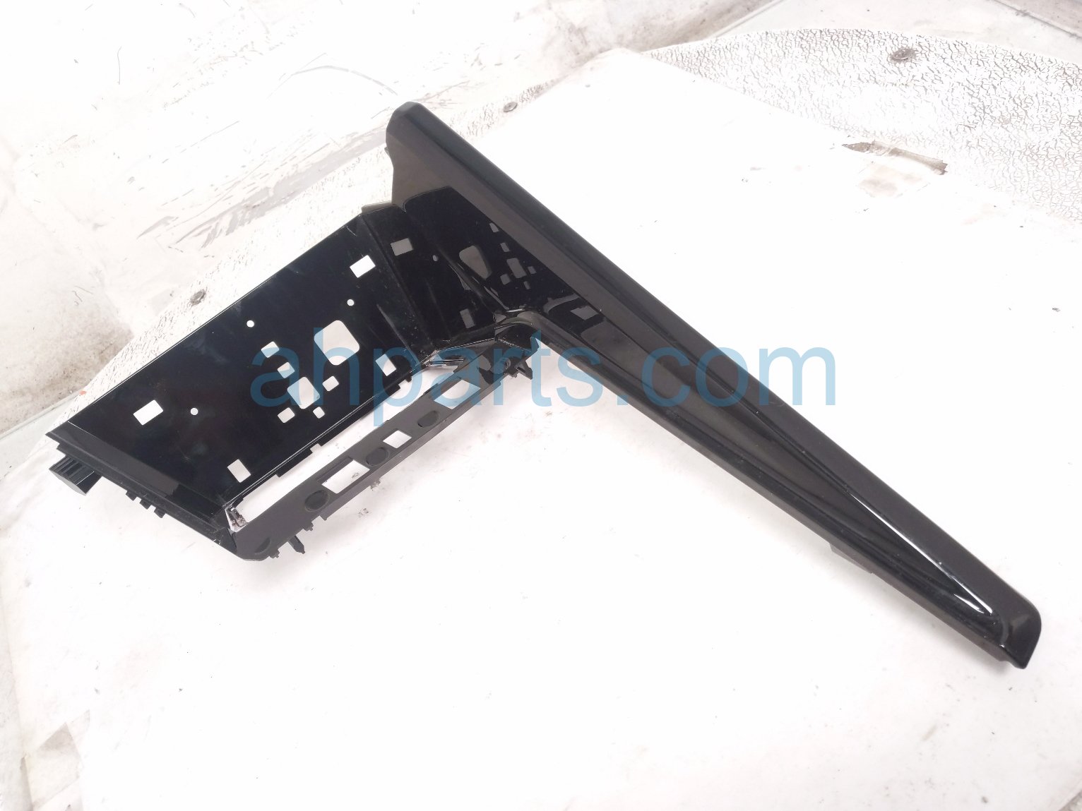 2023 Volkswagen Golf Gti Center Console Side Trim Panel blk 5H1 863 487 B 041 Replacement 2023 Volkswagen Golf Gti Center Console Side Trim Panel blk 5H1 863 487 B 041 Replacement thumbnail