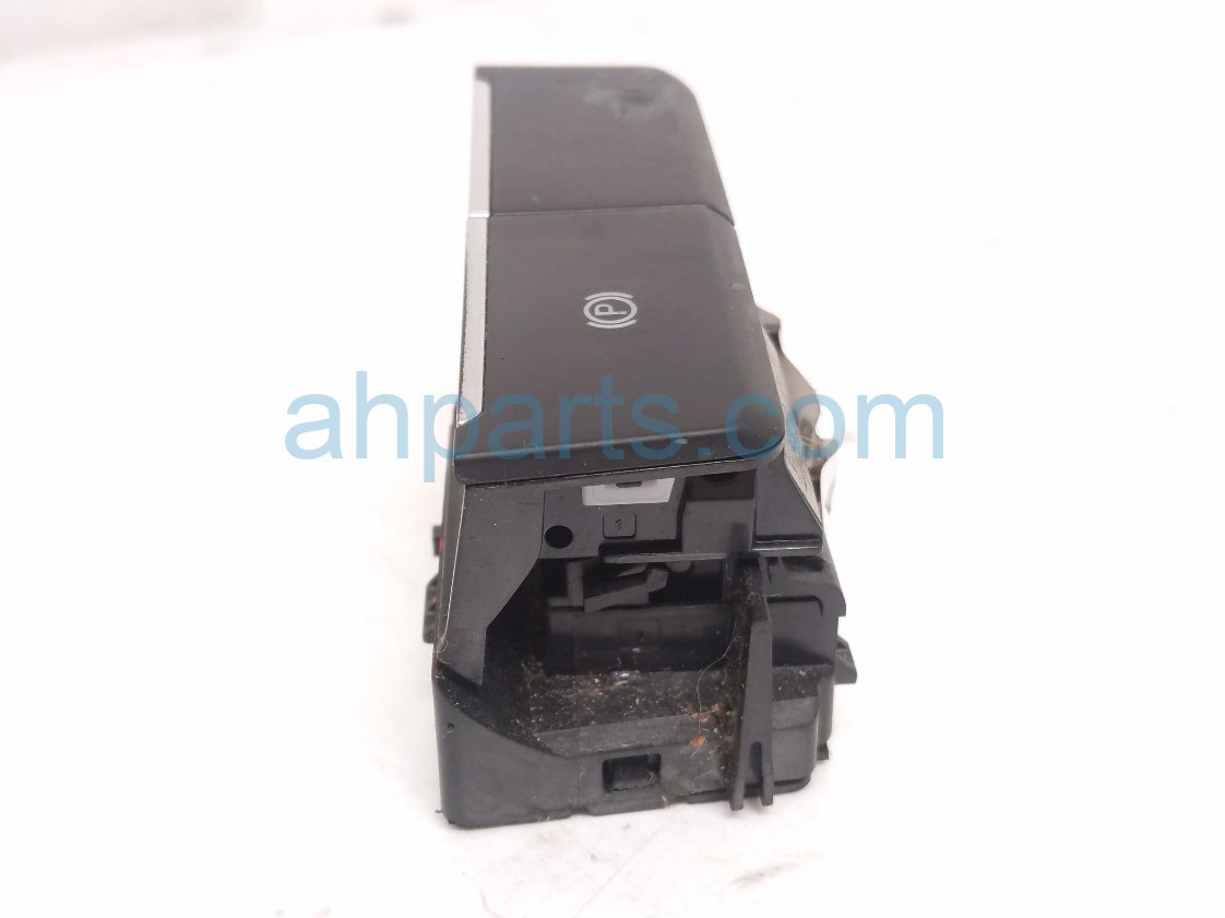 2023 Volkswagen Golf Gti Electronic Parking Brake Switch 5H0 927 225 C UYN Replacement 2023 Volkswagen Golf Gti Electronic Parking Brake Switch 5H0 927 225 C UYN Replacement thumbnail