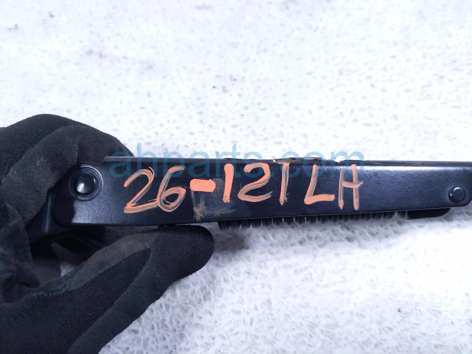 2025 Nissan Kicks Driver Windshield Wiper Arm 28886 7LF0A Replacement 2025 Nissan Kicks Driver Windshield Wiper Arm 28886 7LF0A Replacement thumbnail