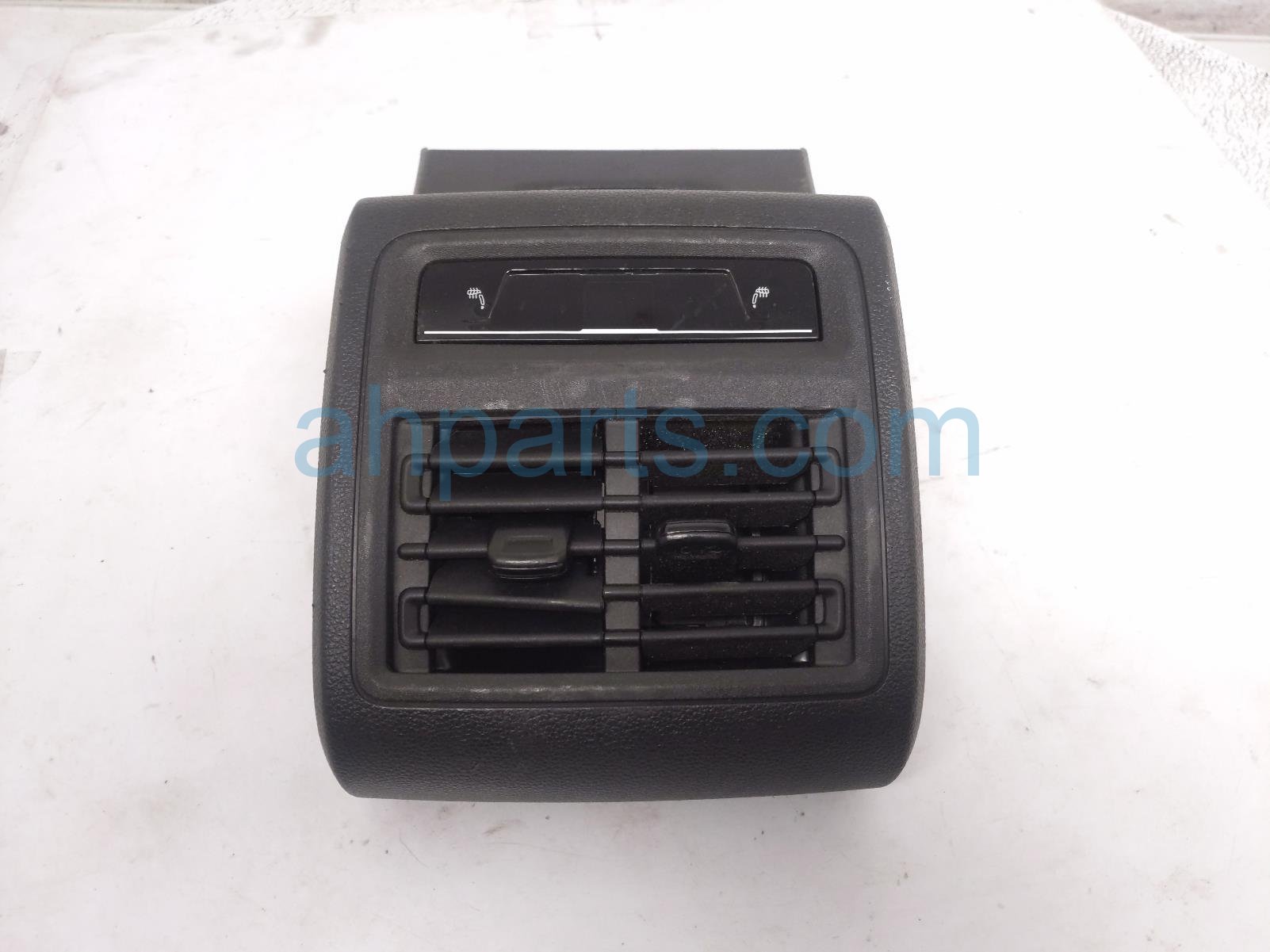 2023 Volkswagen Golf Gti Console Back Panel W/air Vents blk 5H0 864 298 A 4PK Replacement 2023 Volkswagen Golf Gti Console Back Panel W/air Vents blk 5H0 864 298 A 4PK Replacement thumbnail