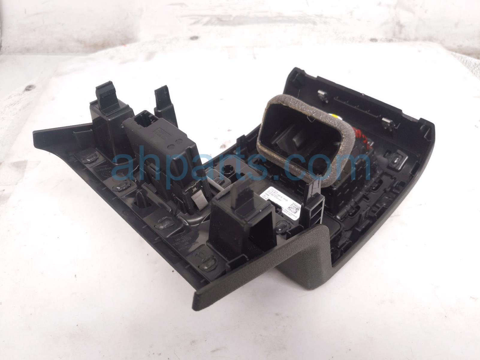 2023 Volkswagen Golf Gti Console Back Panel W/air Vents blk 5H0 864 298 A 4PK Replacement 2023 Volkswagen Golf Gti Console Back Panel W/air Vents blk 5H0 864 298 A 4PK Replacement thumbnail