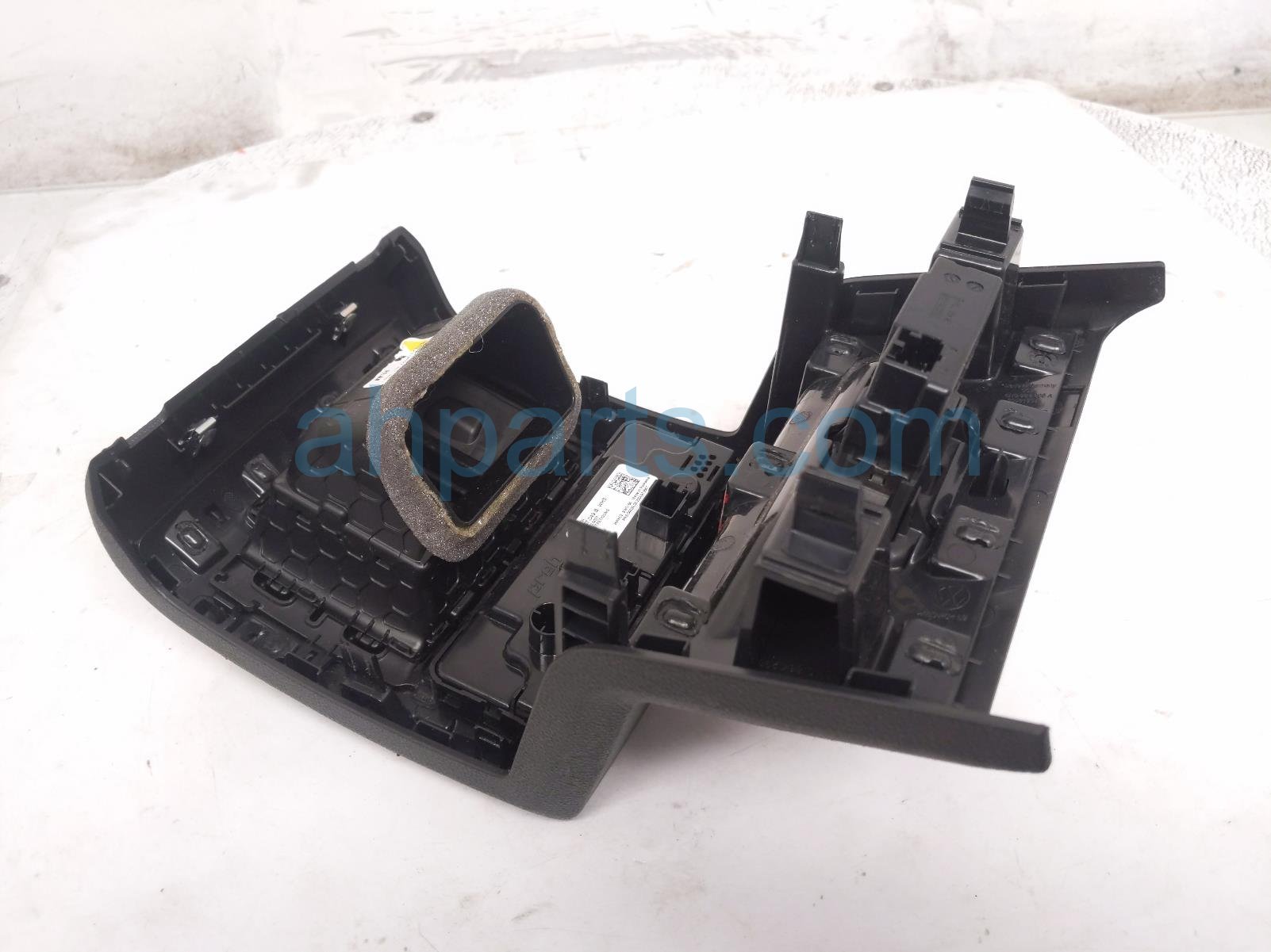 2023 Volkswagen Golf Gti Console Back Panel W/air Vents blk 5H0 864 298 A 4PK Replacement 2023 Volkswagen Golf Gti Console Back Panel W/air Vents blk 5H0 864 298 A 4PK Replacement thumbnail