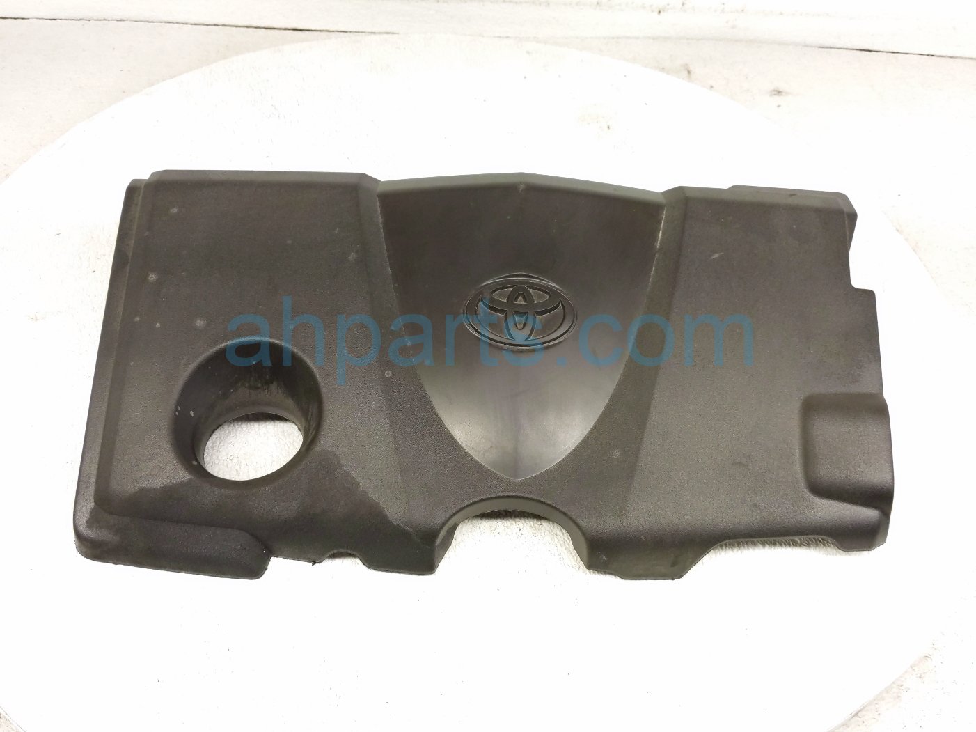 Toyota ENGINE APPEARANCE COVER - 2.5L