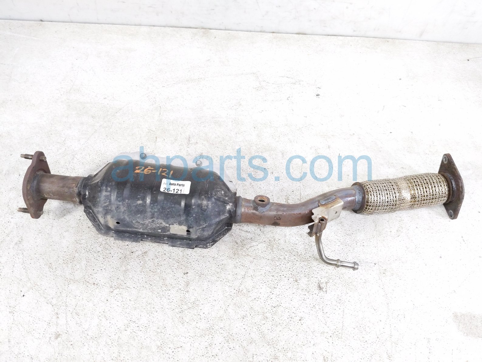 2025 Nissan Kicks Catalytic Front Exhaust Pipe W/conv 2.0 Awd 200A0 7LH0A Replacement 2025 Nissan Kicks Catalytic Front Exhaust Pipe W/conv 2.0 Awd 200A0 7LH0A Replacement thumbnail