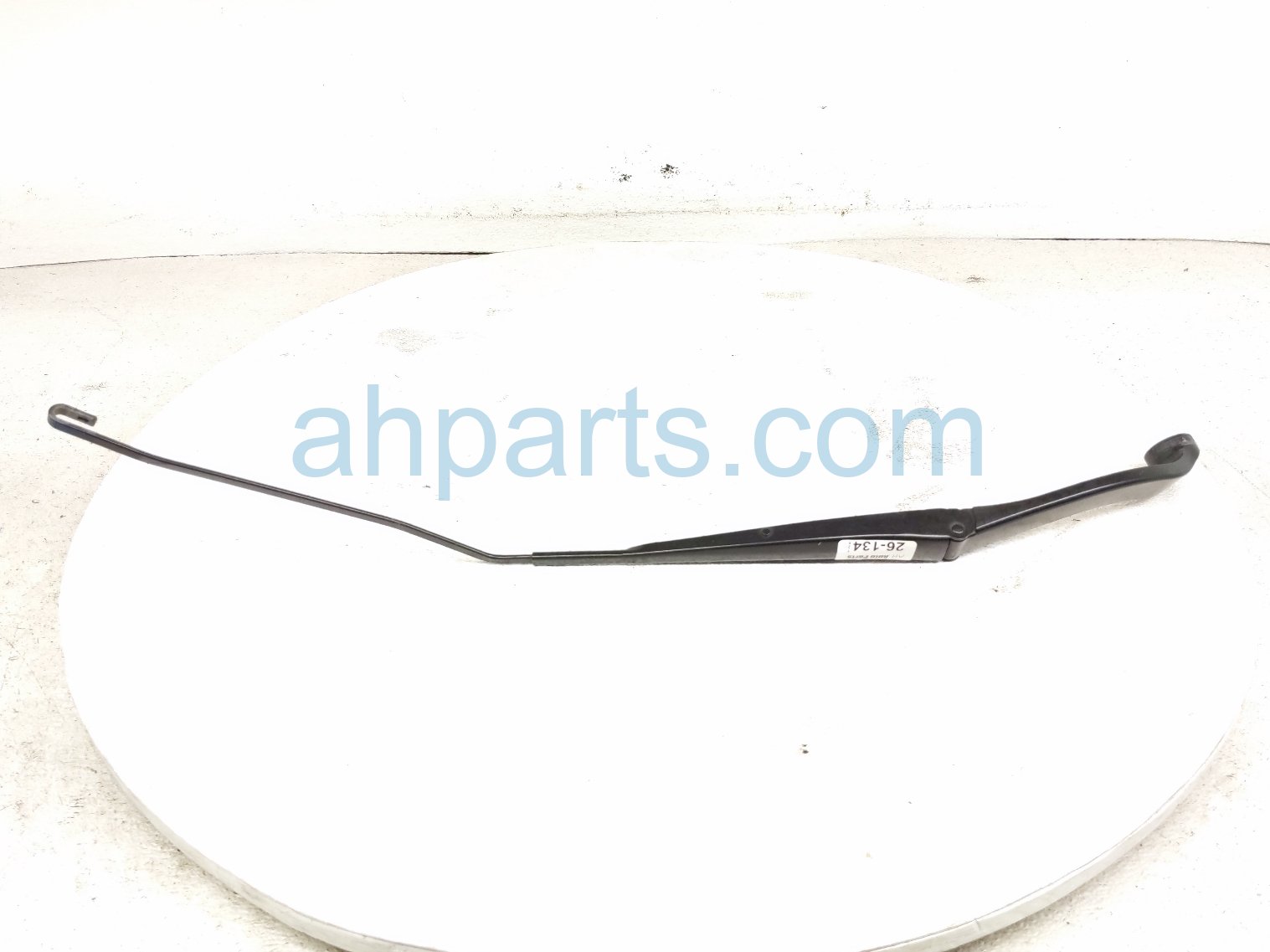 Honda RH WINDSHIELD WIPER ARM
