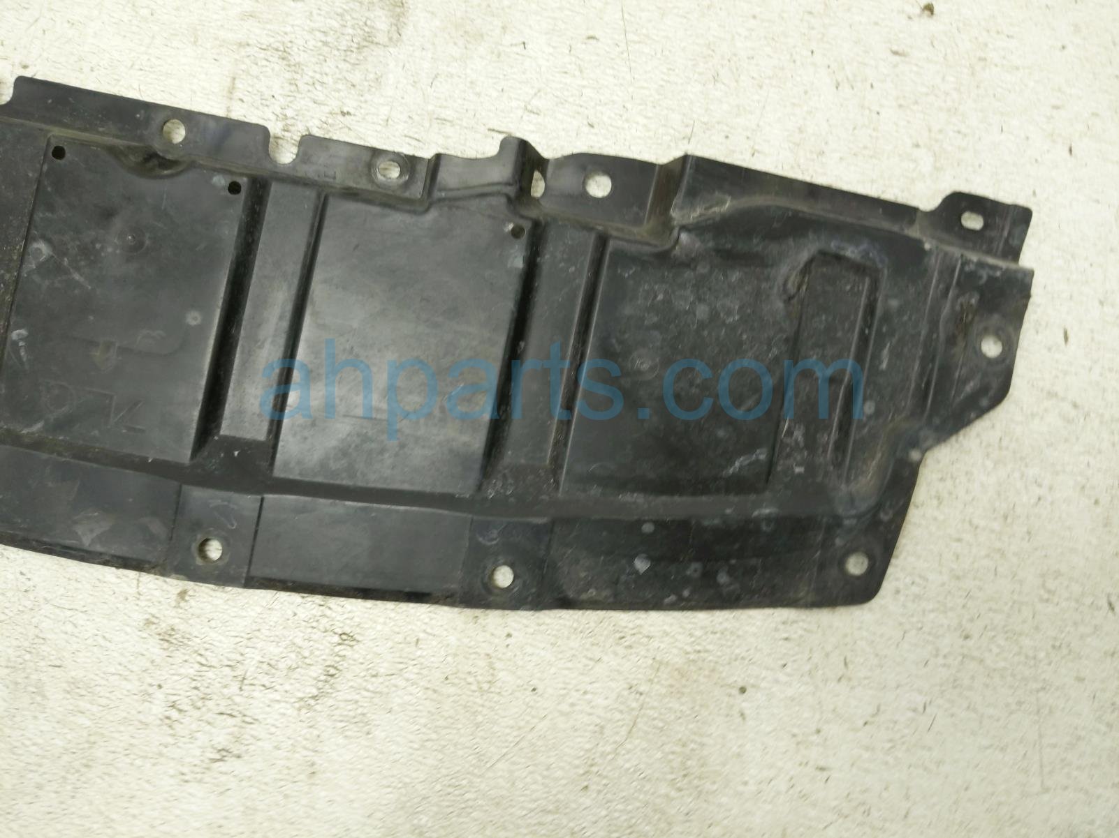 2025 Nissan Kicks Front Radiator Support Splash Shield 62660 7LG0A Replacement 2025 Nissan Kicks Front Radiator Support Splash Shield 62660 7LG0A Replacement thumbnail