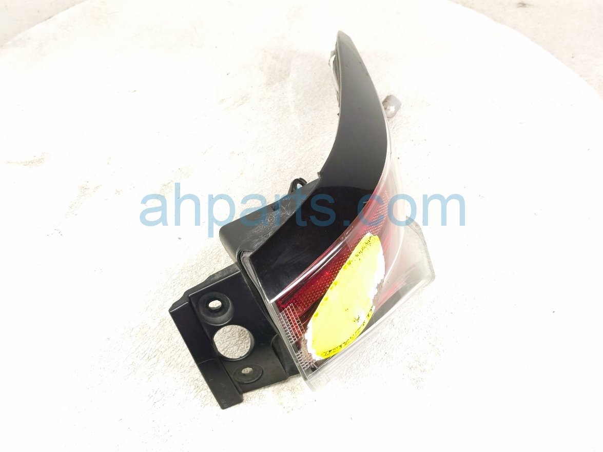 Sold 2023 Toyota Sienna Light / Rear Passenger Tail Lamp (on Body) 81550 08190 Replacement Sold 2023 Toyota Sienna Light / Rear Passenger Tail Lamp (on Body) 81550 08190 Replacement thumbnail