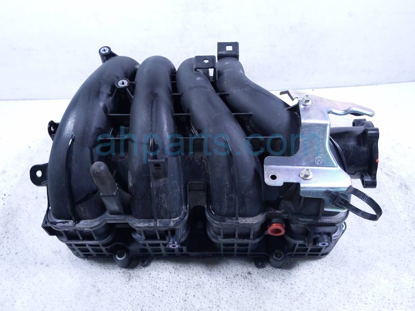 INTAKE MANIFOLD - 2.5L HYBRID