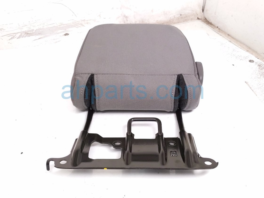 $125 Toyota RR/LH UPPER HEAD REST - GREY