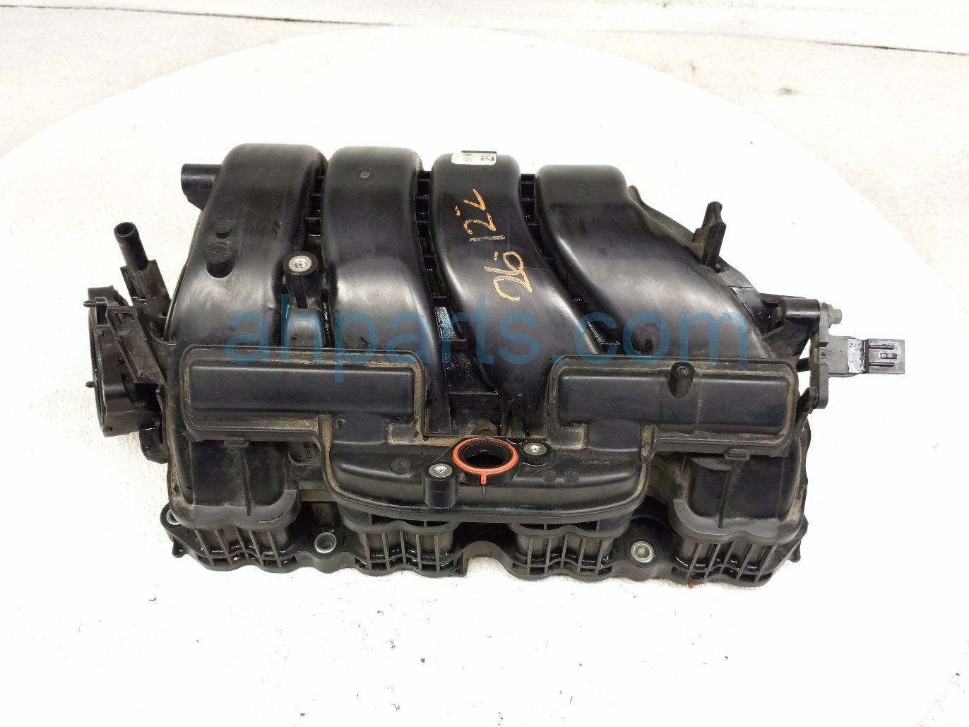 Toyota INTAKE MANIFOLD - LE 2.5L