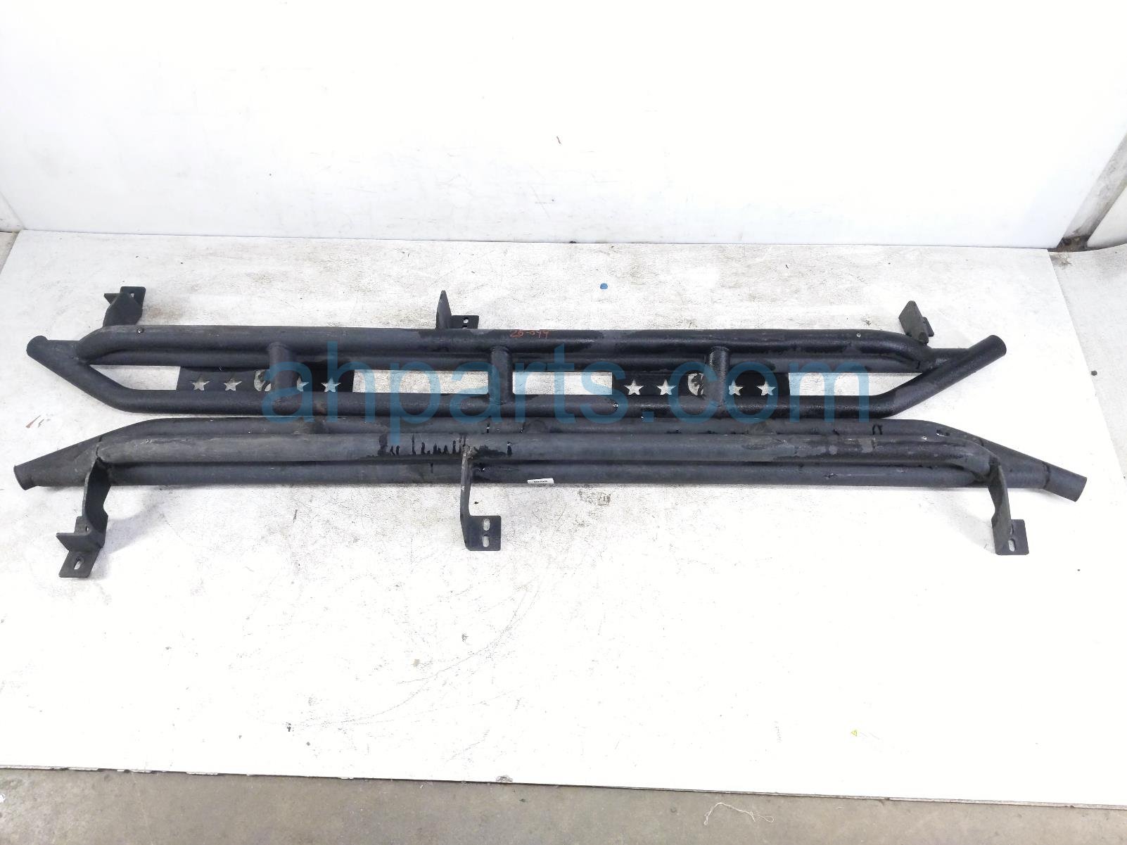 Toyota LH & RH RUNNING BOARD - AFMKT