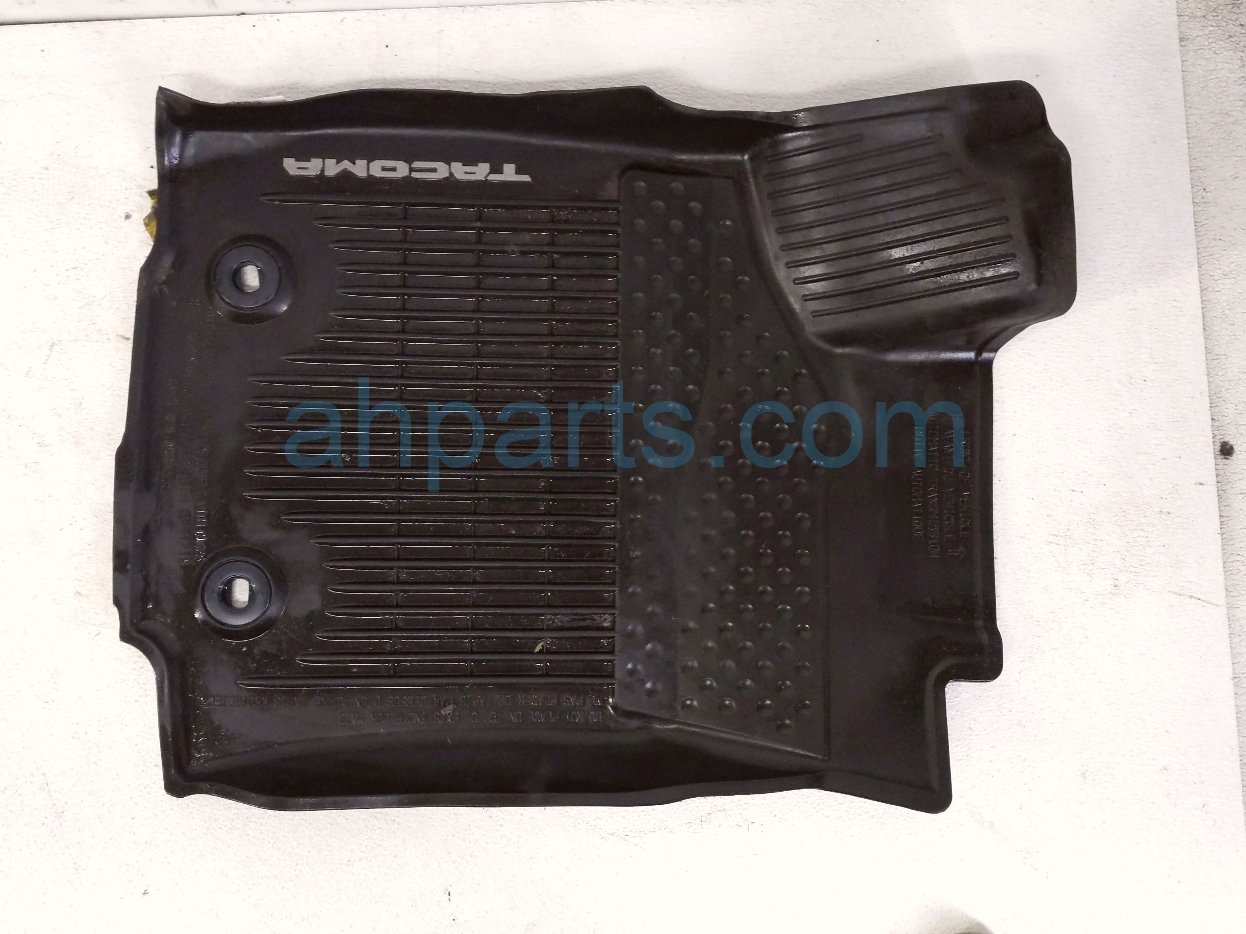 Toyota 2 FRONT ALL WEATHER FLOOR MATS-BLK