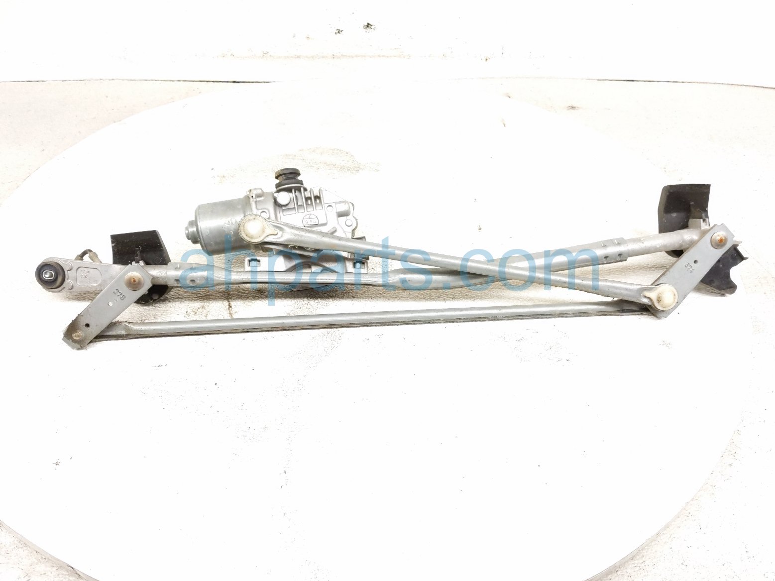 Toyota FRT WINDSHIELD WIPER MOTOR & LINKAGE