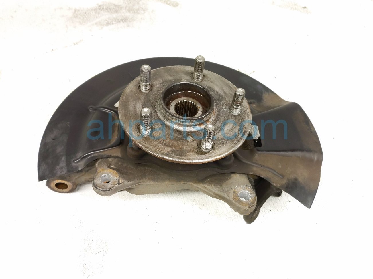 Toyota FR/LH SPINDLE KNUCKLE HUB