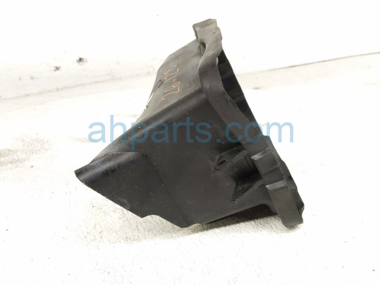 2016 BMW 328i Front Passenger Brake Cooling Air Duct Guide 51747255420 Replacement 2016 BMW 328i Front Passenger Brake Cooling Air Duct Guide 51747255420 Replacement thumbnail