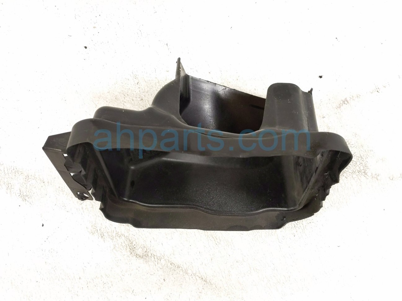 2016 BMW 328i Front Passenger Brake Cooling Air Duct Guide 51747255420 Replacement 2016 BMW 328i Front Passenger Brake Cooling Air Duct Guide 51747255420 Replacement thumbnail