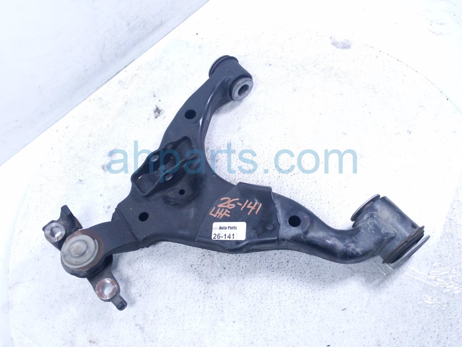 Toyota FR/LH LOWER CONTROL ARM