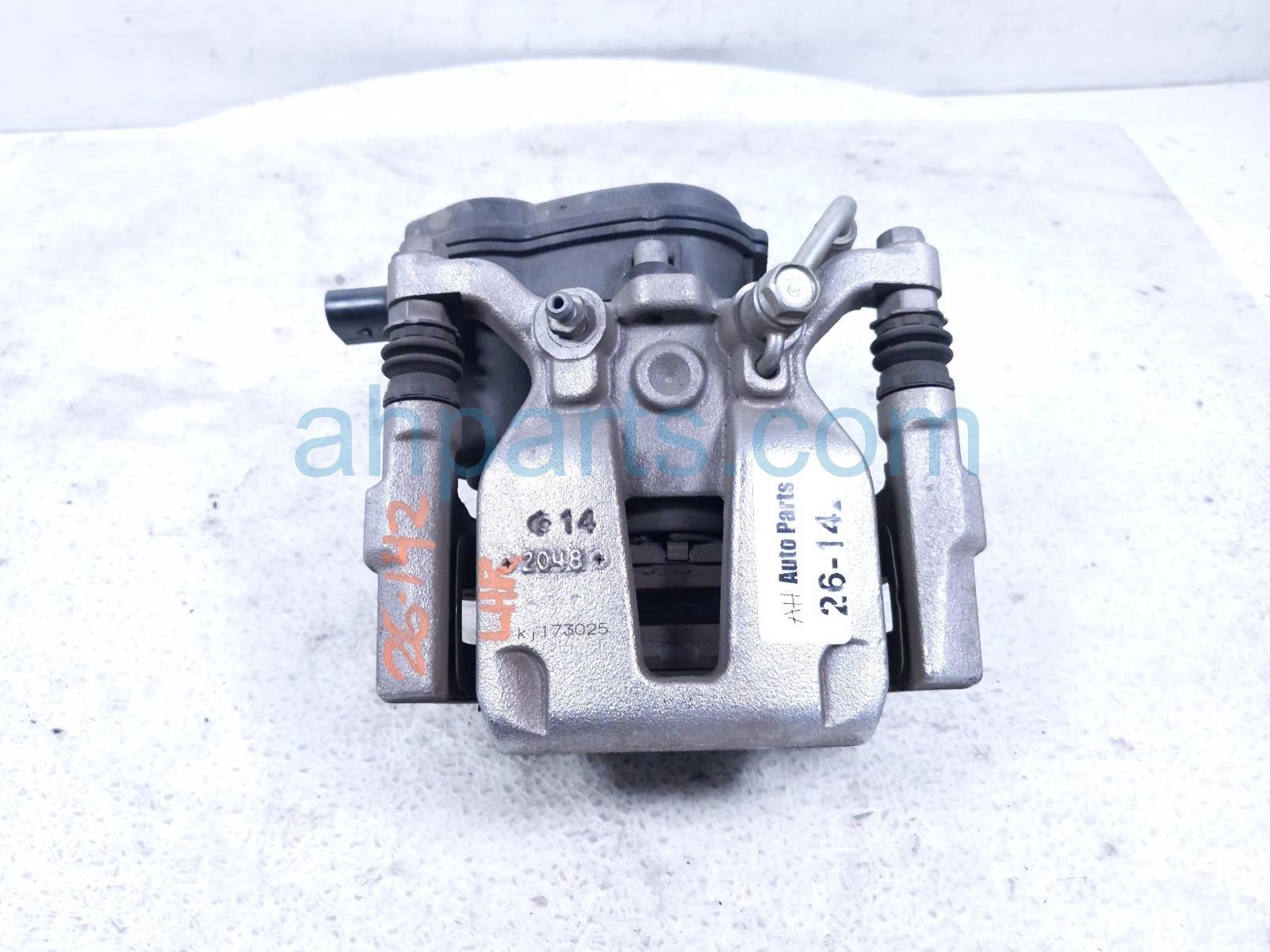 Honda CORE RR/LH BRAKE CALIPER