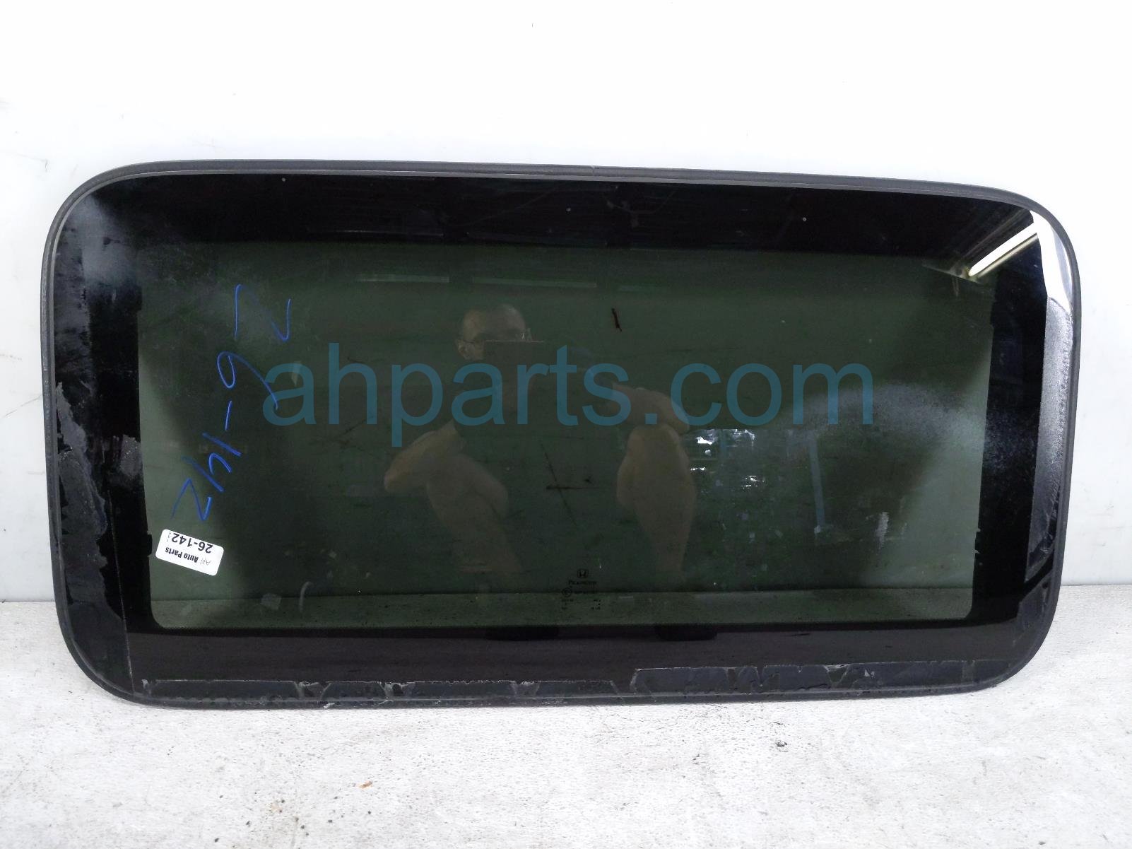 $200 Honda SUN ROOF GLASS WINDOW