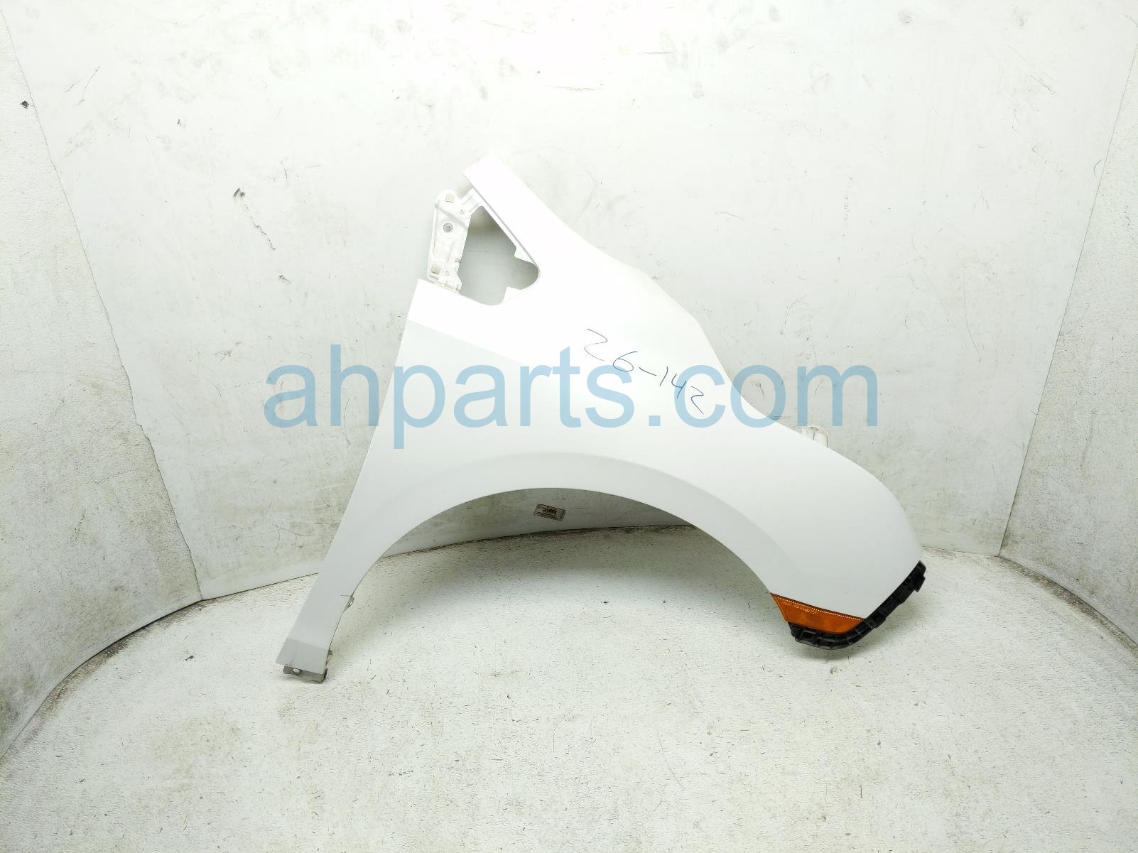 $245 Honda RH FENDER - WHITE
