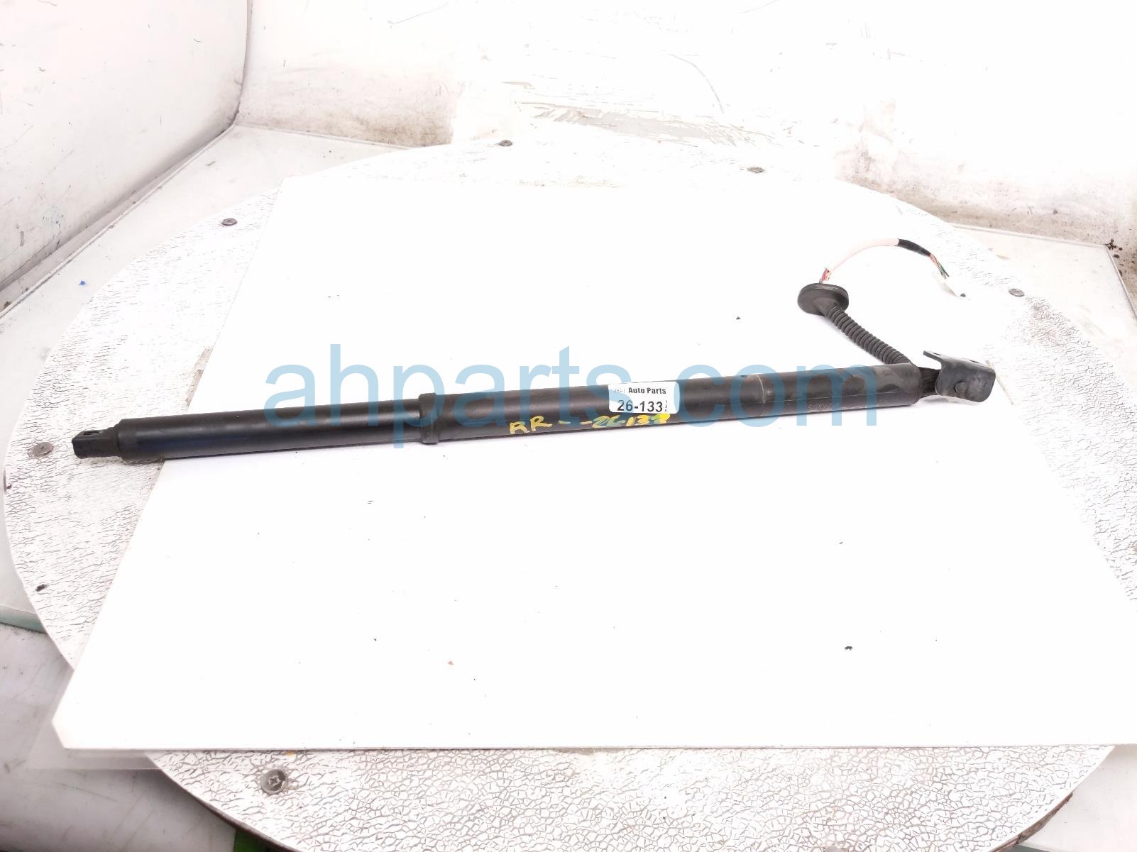 Mazda RH POWER LIFTGATE STRUT ACTUATOR Mazda RH POWER LIFTGATE STRUT ACTUATOR