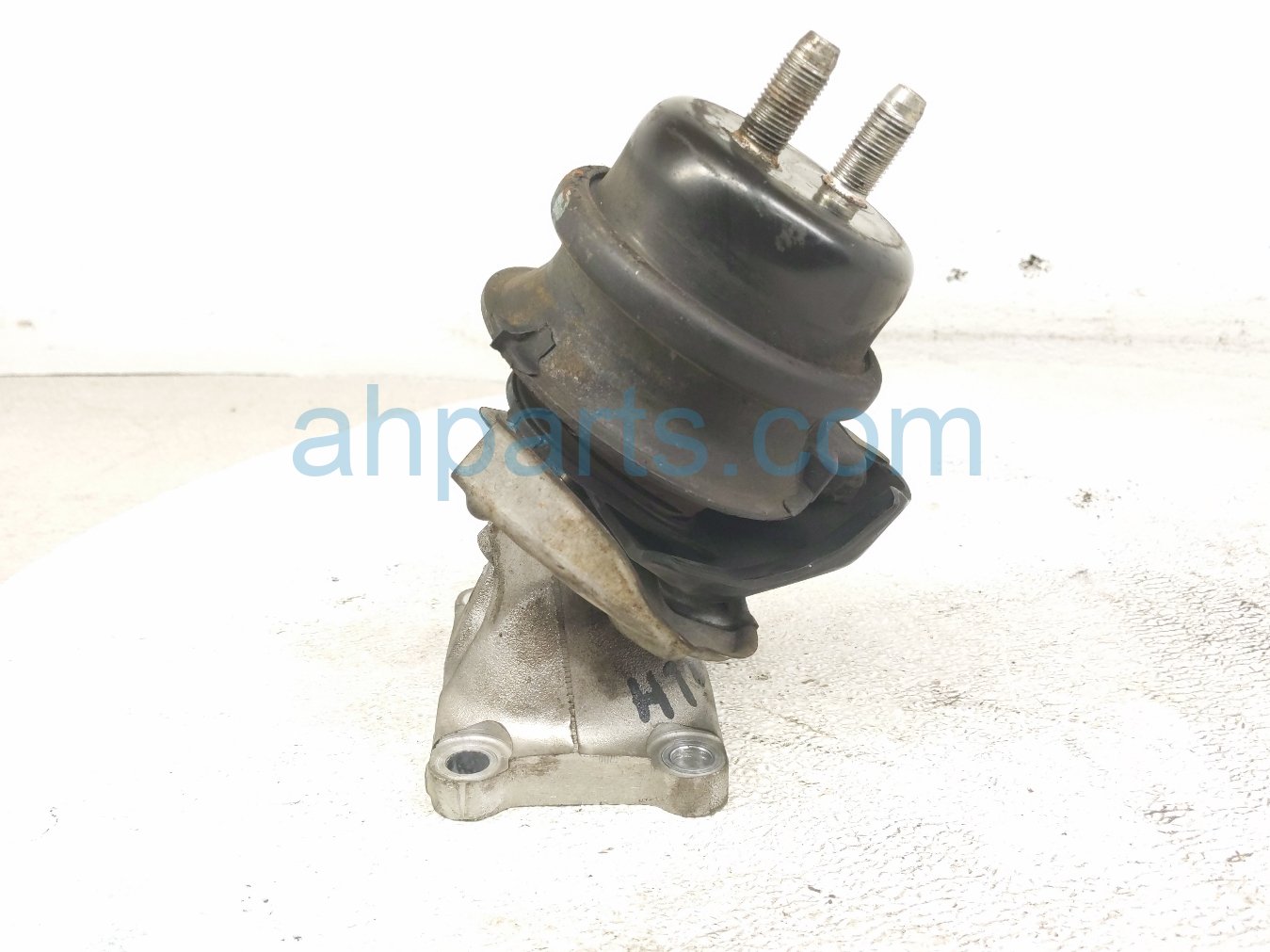 2002 Lexus Sc430 Engine/motor Driver Engine Mount Brkt 4.3l Rwd 12361 50150 Replacement 2002 Lexus Sc430 Engine/motor Driver Engine Mount Brkt 4.3l Rwd 12361 50150 Replacement thumbnail