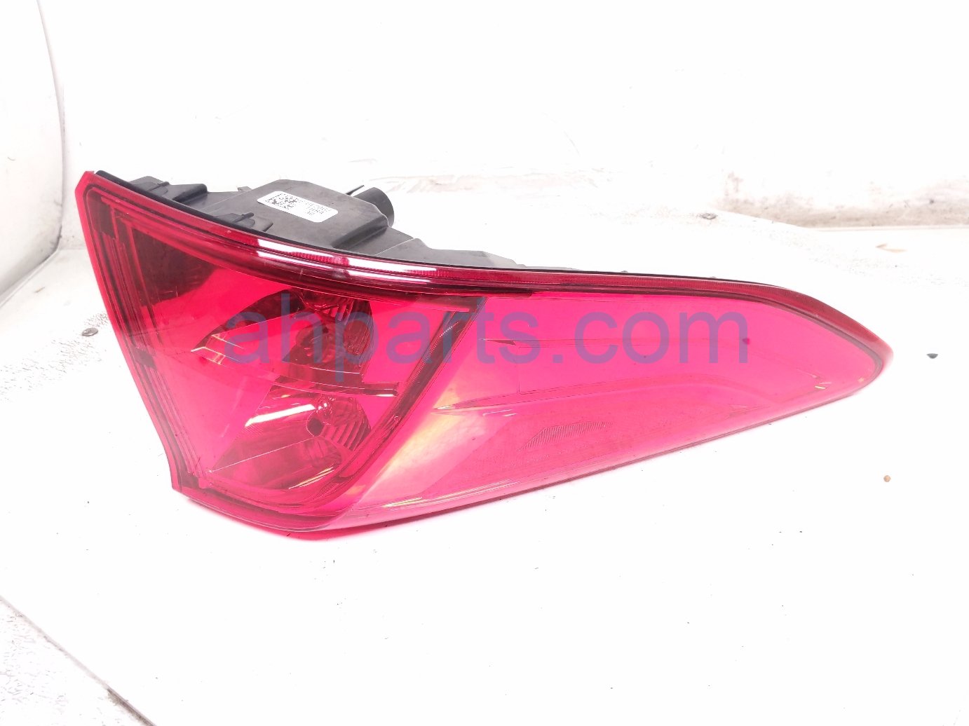 Honda LH TAIL LAMP (ON BODY)