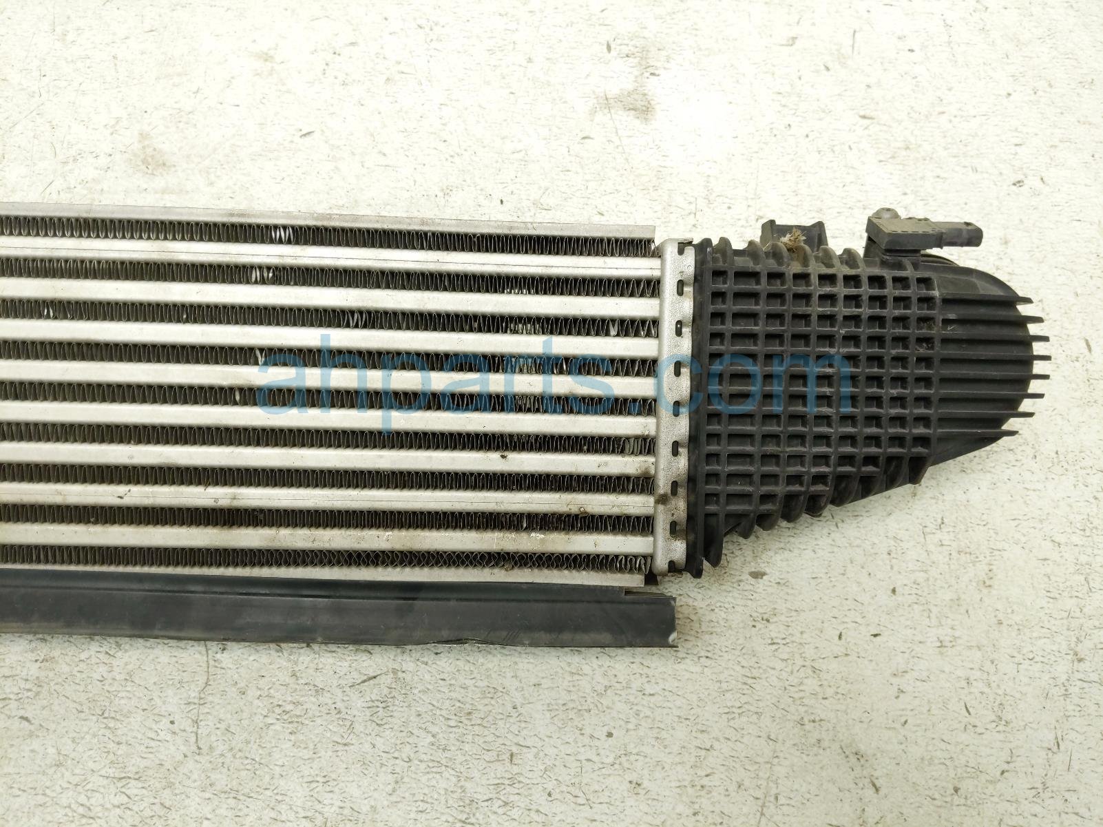 2024 Ford Mustang Intercooler 2.3t Rwd PR33 6K775 AE Replacement 2024 Ford Mustang Intercooler 2.3t Rwd PR33 6K775 AE Replacement thumbnail