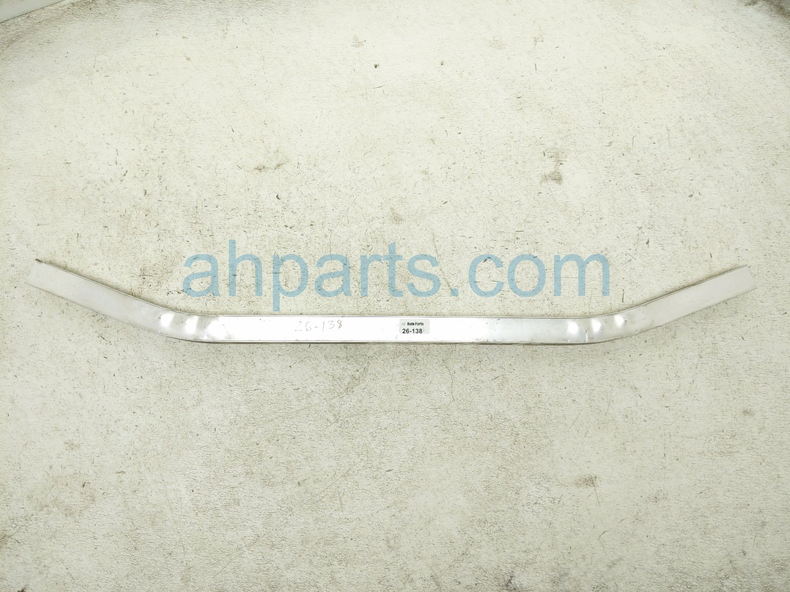Toyota FRONT BUMPER REINFORCEMENT BAR