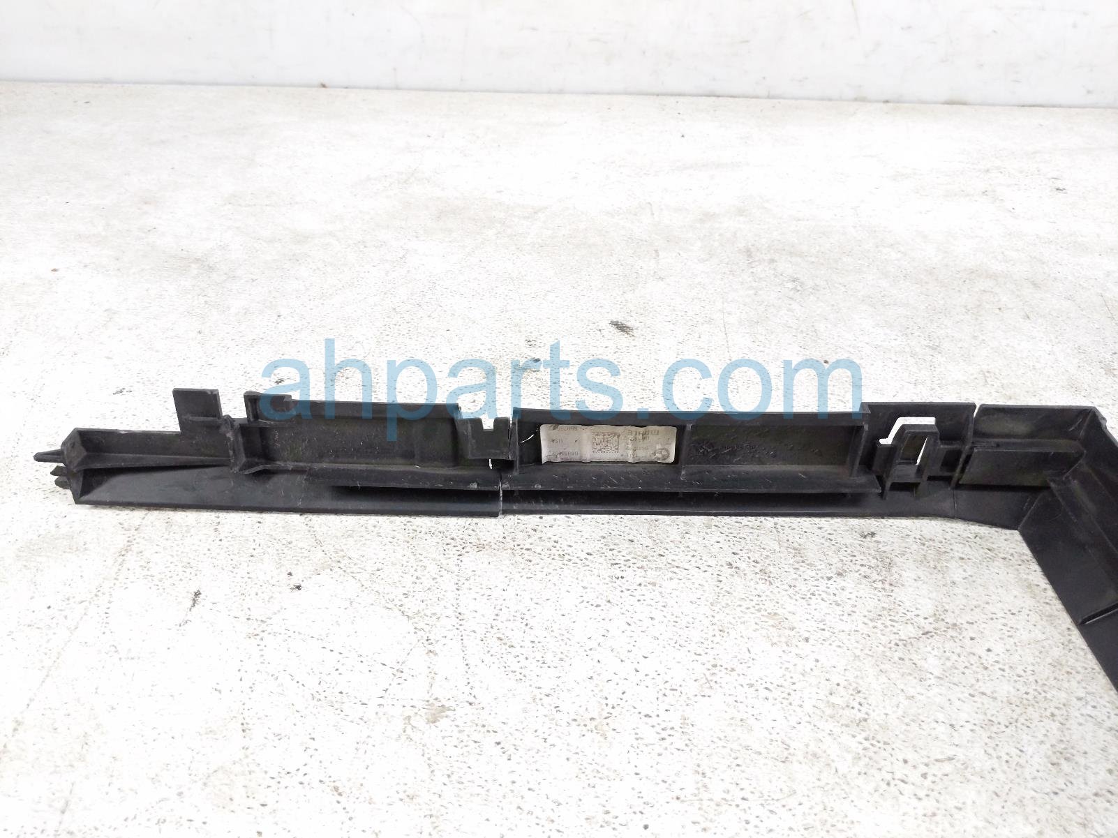 2022 BMW X3 Core Support Radiator Air Duct Frame 17118665242 Replacement 2022 BMW X3 Core Support Radiator Air Duct Frame 17118665242 Replacement thumbnail