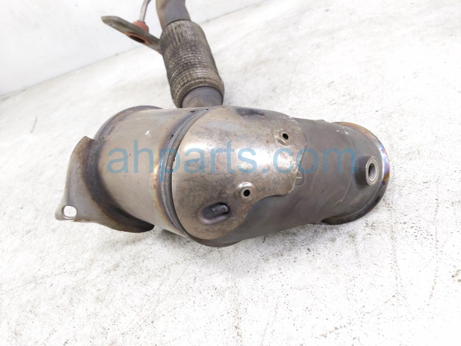 2023 Volkswagen Golf Gti Catalytic Converter W/dpf 2.0 Fwd 5WA 254 501 JX Replacement 2023 Volkswagen Golf Gti Catalytic Converter W/dpf 2.0 Fwd 5WA 254 501 JX Replacement thumbnail