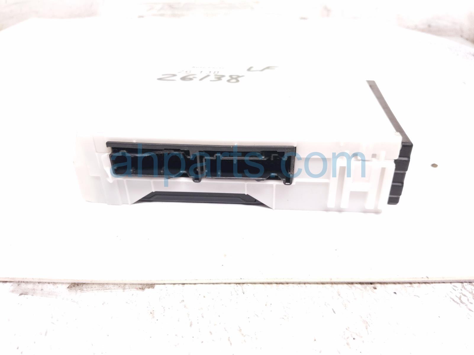 Toyota BODY CONTROL MODULE - FR/LH