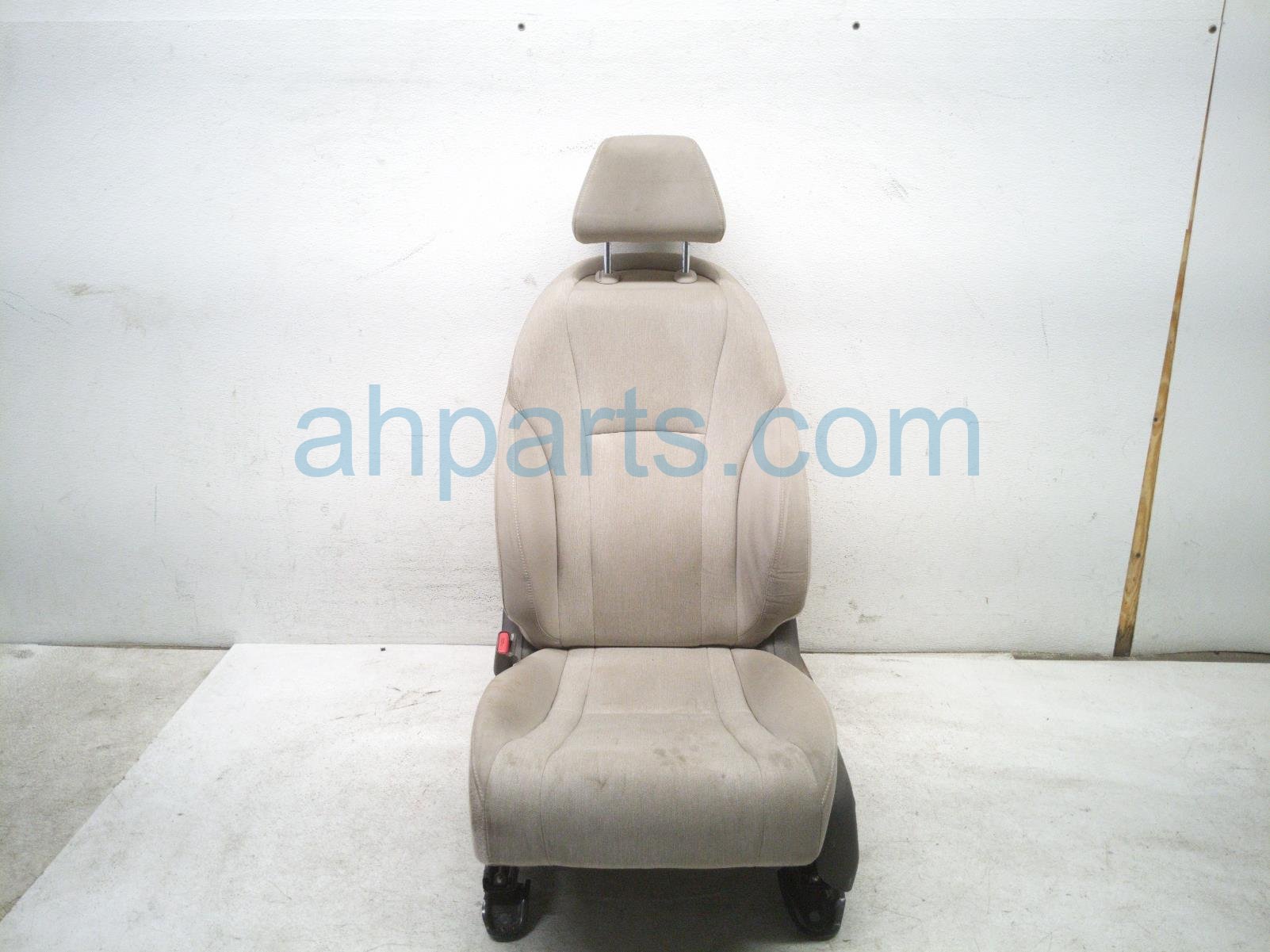 $145 Honda FR/LH SEAT - TAN - W/O AIRBAG*