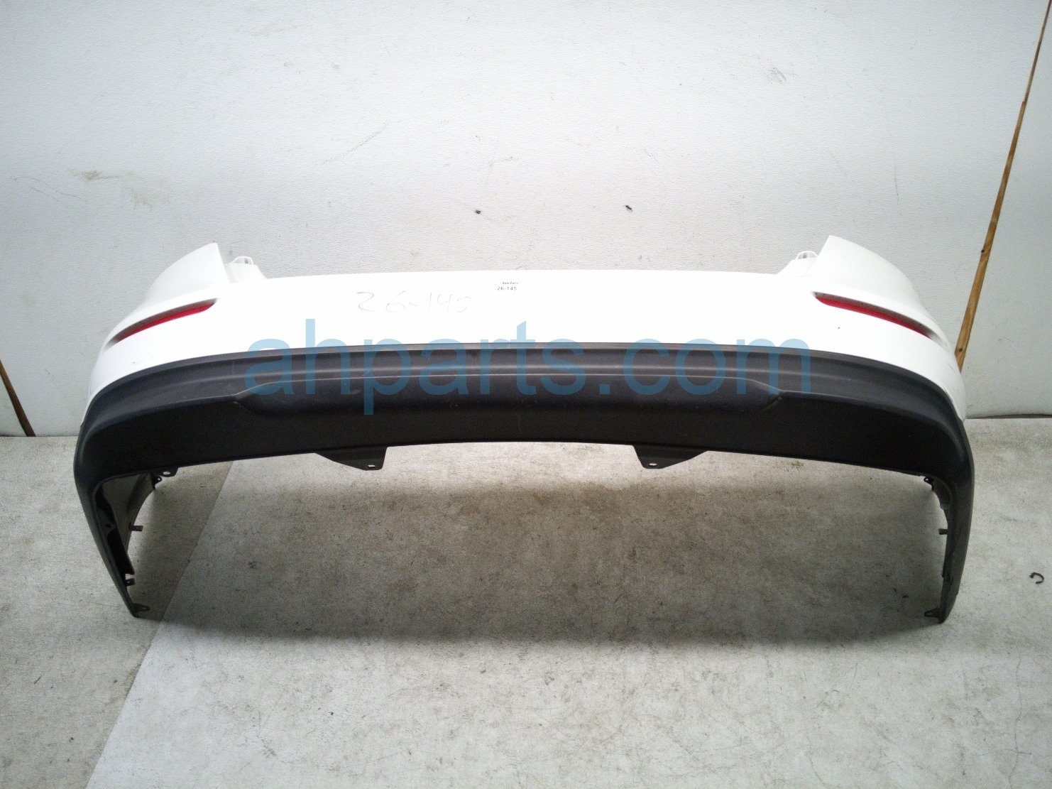 Honda REAR BUMPER COVER - WHITE