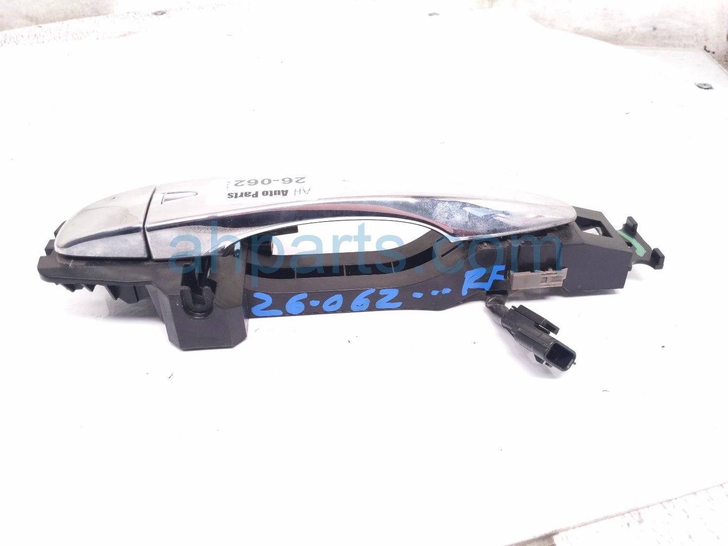 $35 Nissan FR/RH EXTERIOR DOOR HANDLE - BLACK