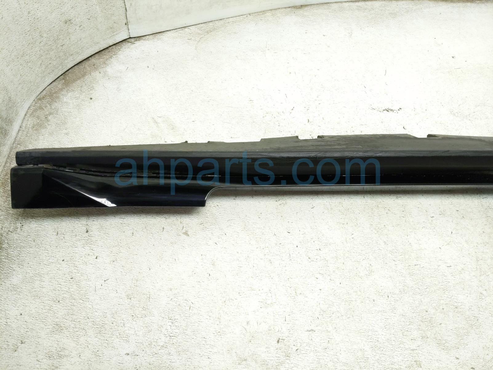 2024 Ford Mustang Rocker Trim Passenger Side Skirt / Molding Black PR3Z 6310176 AAPTM Replacement 2024 Ford Mustang Rocker Trim Passenger Side Skirt / Molding Black PR3Z 6310176 AAPTM Replacement thumbnail
