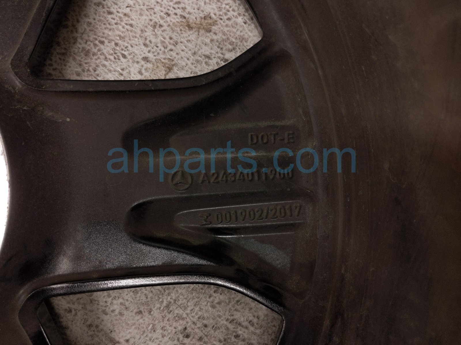 2024 Mercedes Eqb300 Rear Passenger Wheel / Rim 243 401 19 00 7X23 Replacement 2024 Mercedes Eqb300 Rear Passenger Wheel / Rim 243 401 19 00 7X23 Replacement thumbnail
