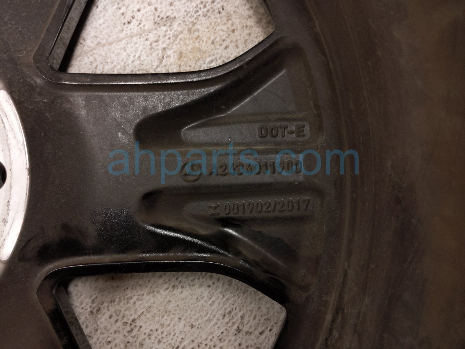 2024 Mercedes Eqb300 Rear Passenger Wheel / Rim 243 401 19 00 7X23 Replacement 2024 Mercedes Eqb300 Rear Passenger Wheel / Rim 243 401 19 00 7X23 Replacement thumbnail
