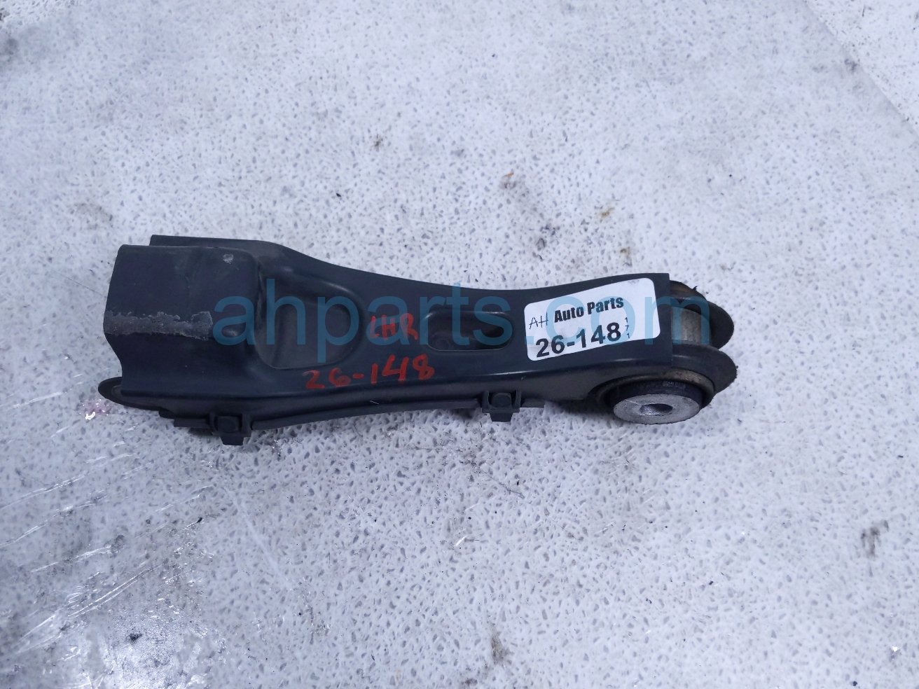 Mercedes RR/LH LATERAL LOWER CONTROL ARM