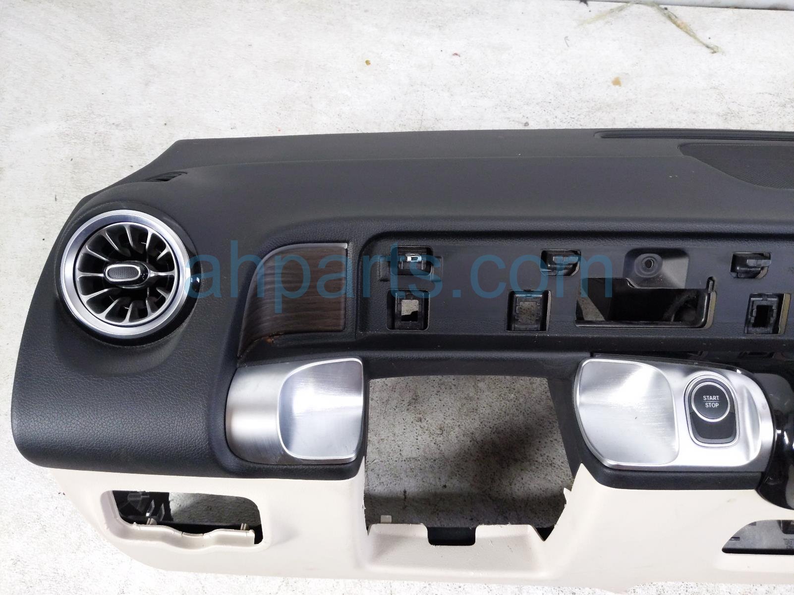2024 Mercedes Eqb300 Dashboard W/ Airbag 247 680 73 00 9051 Replacement 2024 Mercedes Eqb300 Dashboard W/ Airbag 247 680 73 00 9051 Replacement thumbnail