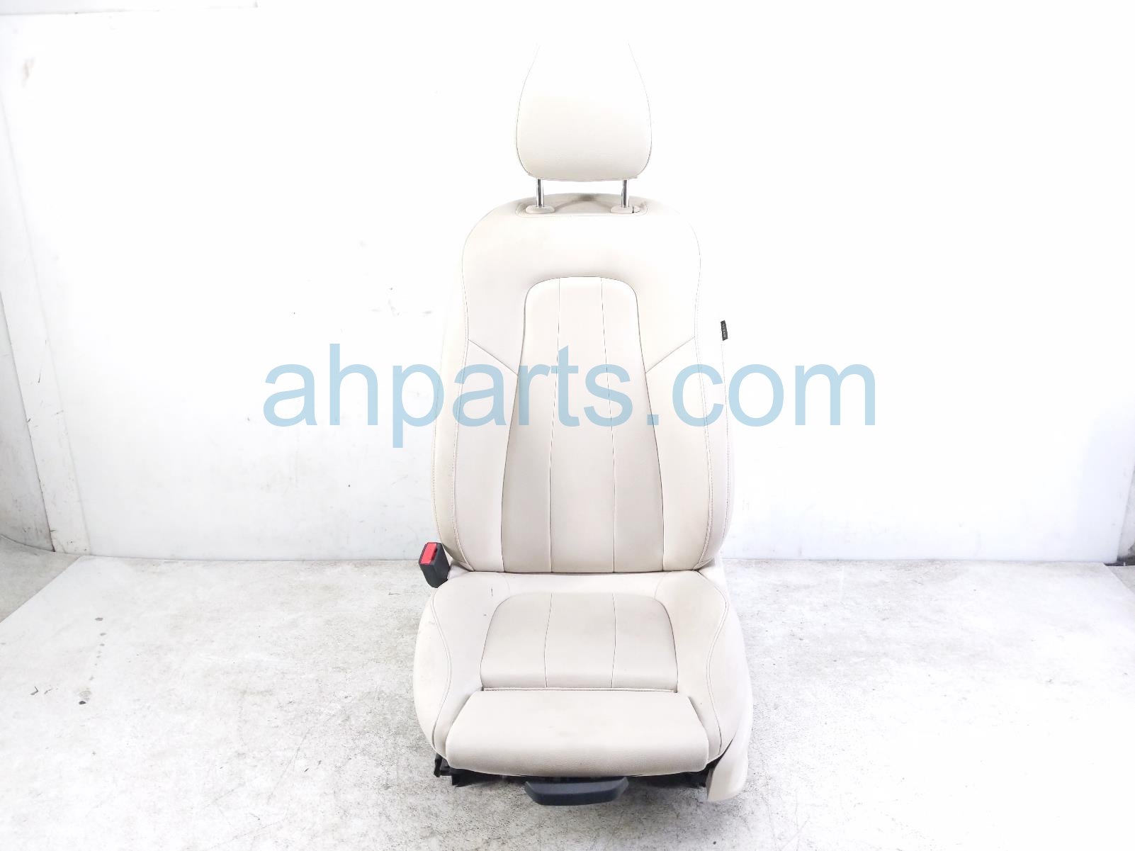Mercedes FR/LH SEAT - IVORY - W/ AIRBAG